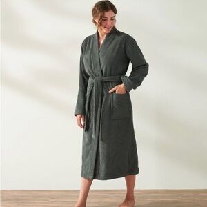 NWT Coyuchi Unisex Air Weight Robe-XS/S
